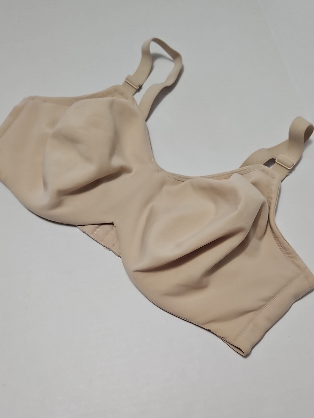 Wacoal Women’s Seamless Nude Full Coverage Lined Underwire Bra Size 40DD